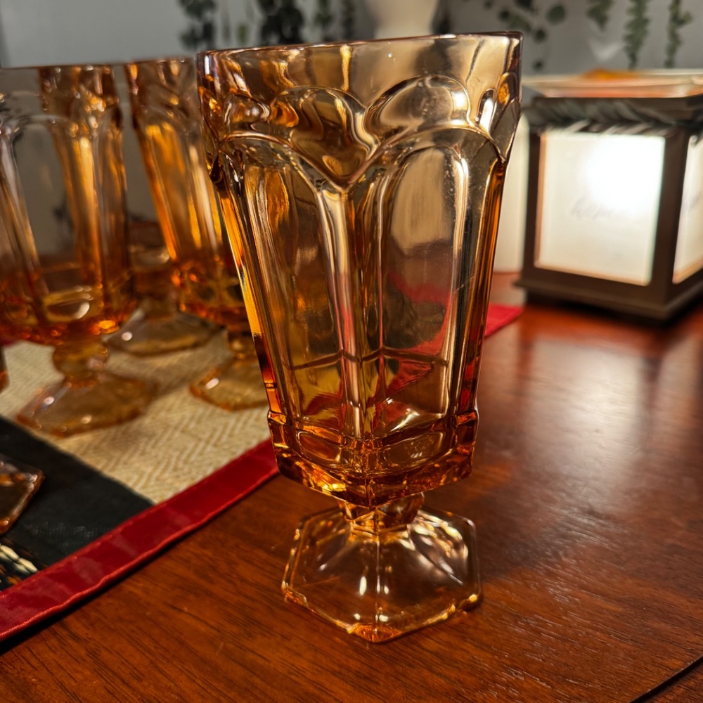 6 amber goblets - Picture 2 of 2